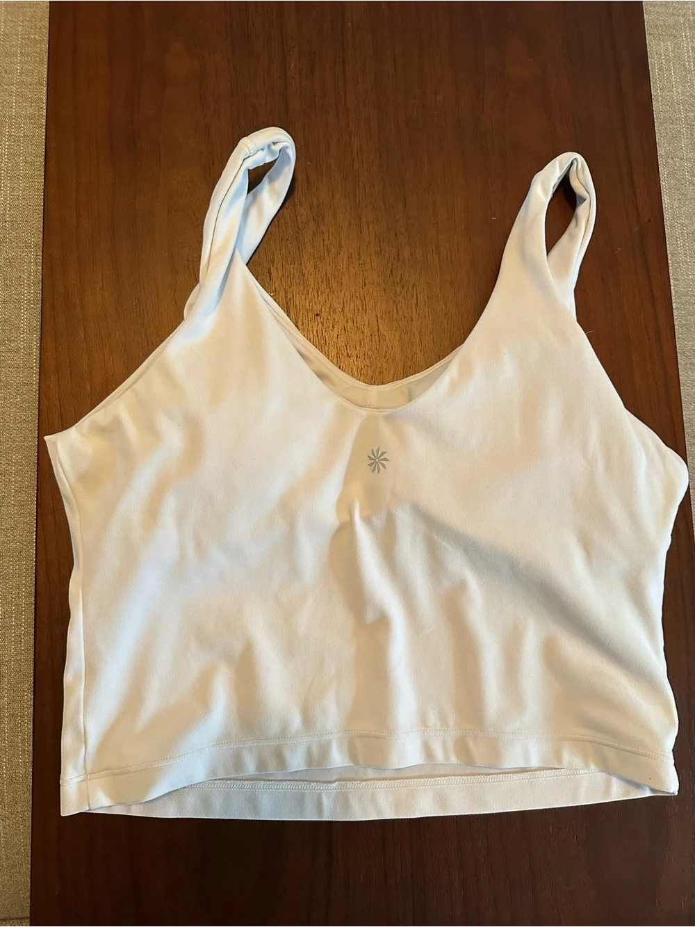 Athleta EUC Women’s White Built in Bar Top - Picture 5 of 9